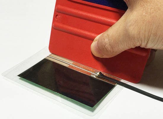 無機ELシートのラミネート仕上げ